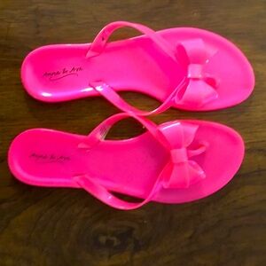 Hot pink jelly sandals with bow by Ana & Ava